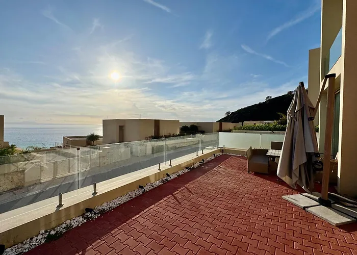 Veranda Apartment, Coast * 팔라서