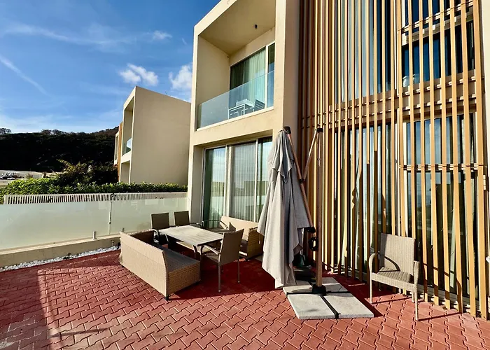 Veranda Apartment, Coast