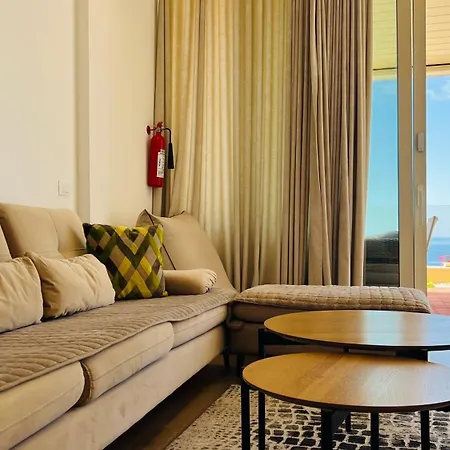 Veranda Apartment, Coast