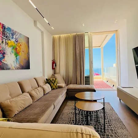 Veranda Apartment, Coast Palasë